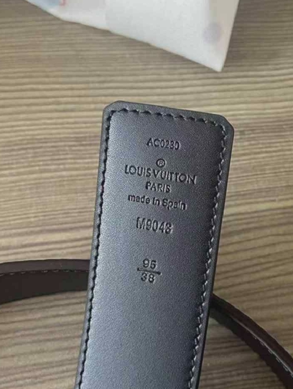 Louis Vuitton Damier Canvas Belt with Gold LV Buckle - Picture 6 of 8